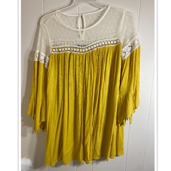 Top - Picture 3 of 3